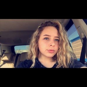 Meet your Posher, Breanna